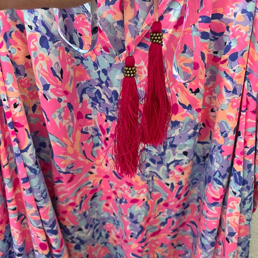 Lilly Pulitzer Finch Cold Shoulder Silk Top Blouse Coco Coral Crab Floral XS - Picture 8 of 9
